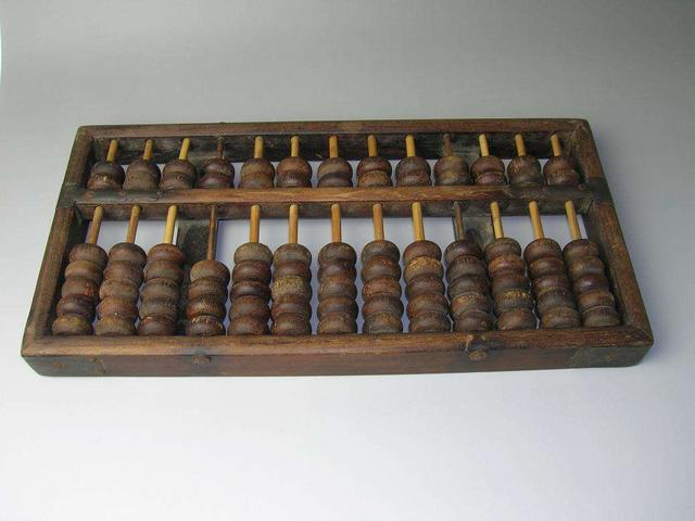 鐵算算盤一肖中特免費(fèi)資料，揭秘彩票預(yù)測(cè)的秘密，揭秘彩票預(yù)測(cè)秘密，鐵算算盤一肖中特免費(fèi)資料揭秘