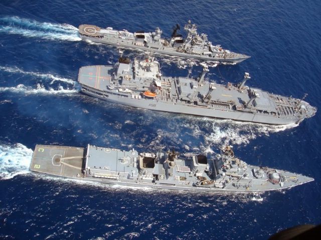 中國第三艘航空母艦下水，揭示強大國防新里程碑，中國第三艘航空母艦下水，國防實力再上新臺階