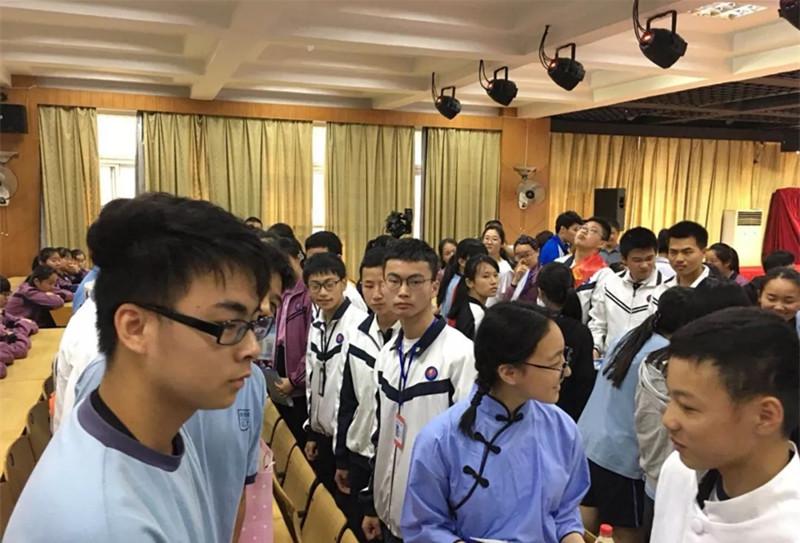 新澳門三中三6組免費公開——探索與解析，澳門三中三最新6組數(shù)據(jù)解析與探索，免費公開揭秘