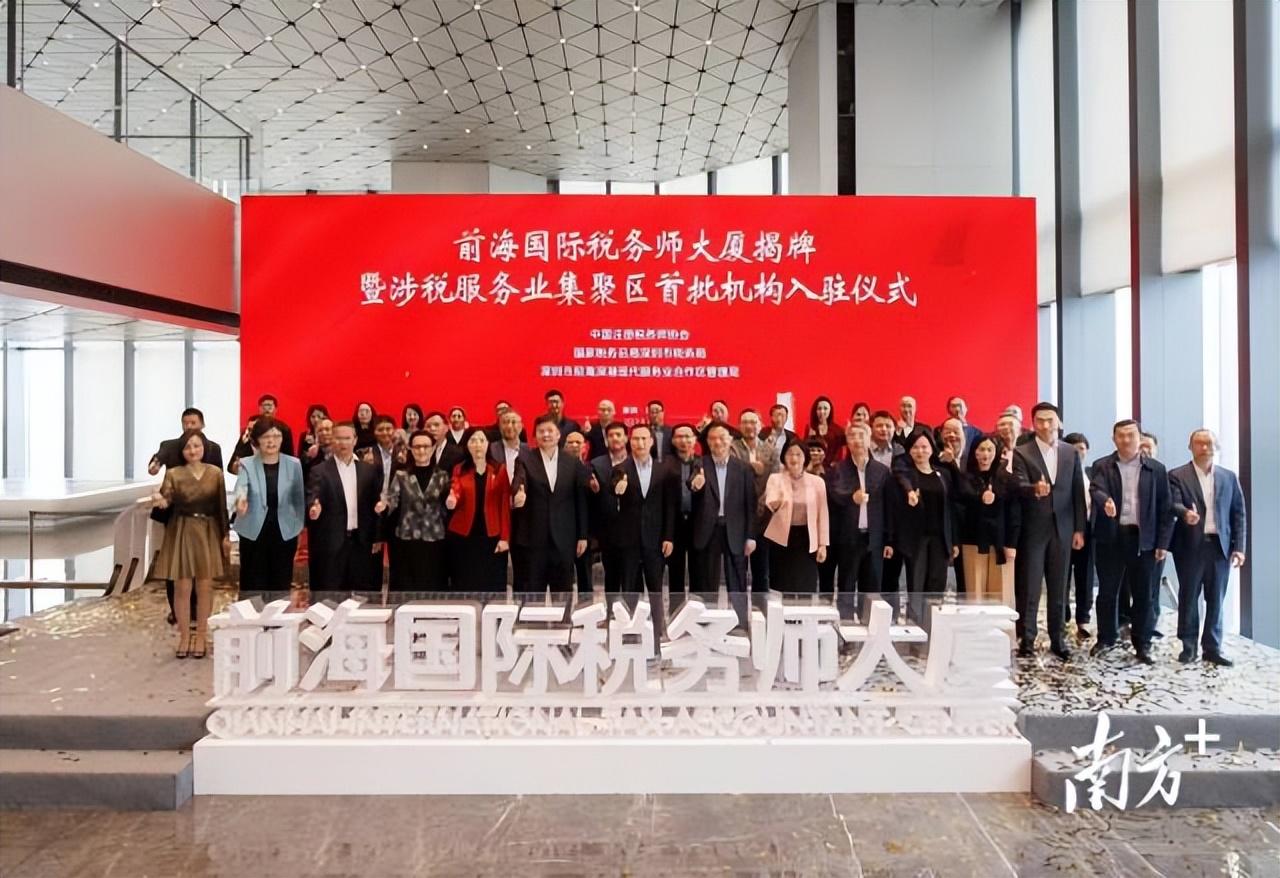 獨(dú)家爆料2025年香港正版資料免費(fèi)大全——一站式獲取所有資源！，獨(dú)家爆料，2025年香港正版資料大全——免費(fèi)獲取所有資源一站式平臺(tái)！