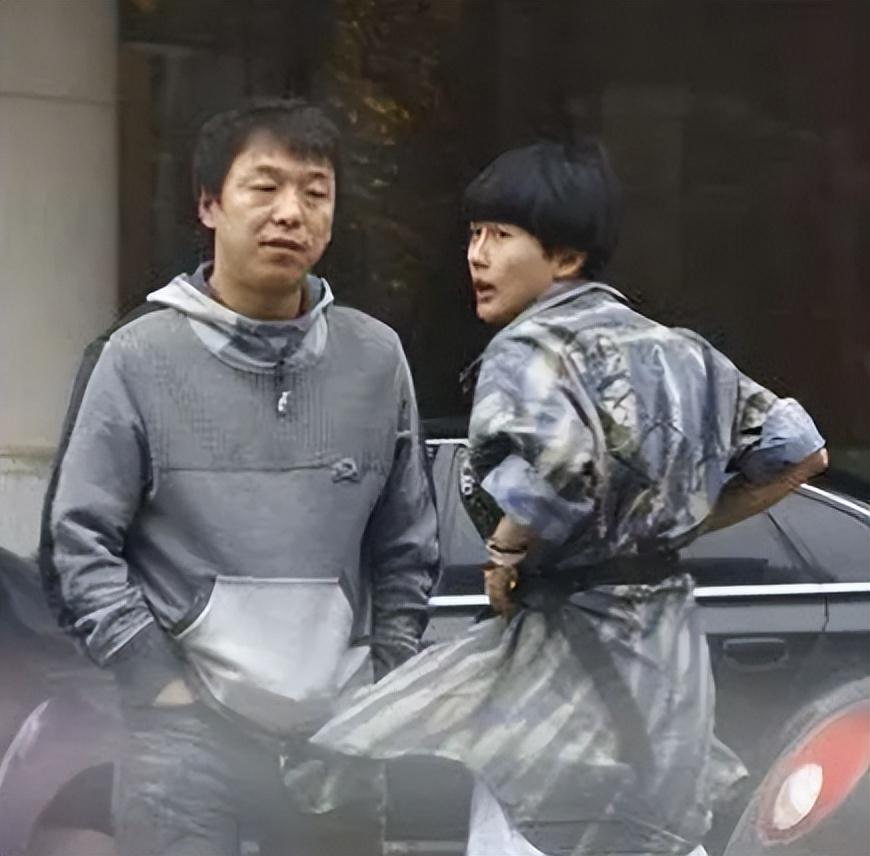 黃渤老婆的個(gè)人資料，揭秘背后的神秘面紗，黃渤老婆神秘面紗揭秘，個(gè)人資料顯示其非凡魅力