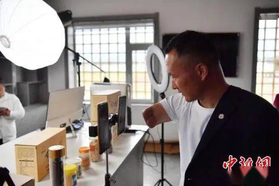 澳門一碼一肖一特一中直播結(jié)果，揭秘?zé)衢T直播背后的秘密，揭秘澳門直播背后的秘密，一碼一肖一特一中直播結(jié)果揭曉