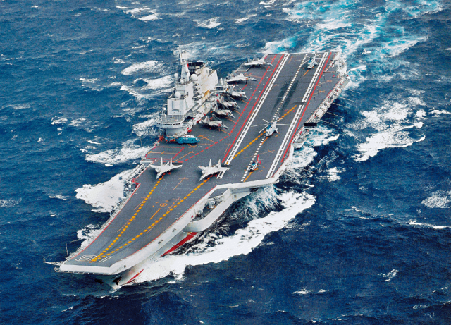 殲-35與遼寧艦，中國海軍航空力量的雙璧合璧，殲-35與遼寧艦，中國海軍航空力量的完美融合