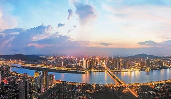 湖南旅游攻略，必去十大景點(diǎn)推薦，湖南旅游攻略，十大必去景點(diǎn)推薦