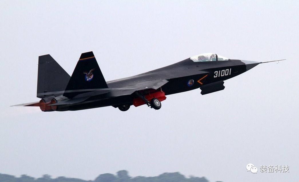 殲-31，窩囊并非事實，深度解析中國先進(jìn)戰(zhàn)機之潛力與挑戰(zhàn)，深度解析，殲-31的潛力與挑戰(zhàn)——中國先進(jìn)戰(zhàn)機的突破與前景