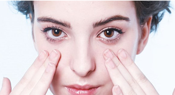 消除眼袋最好的土辦法——自然、簡(jiǎn)單、有效，自然、簡(jiǎn)單、有效的土辦法助你消除眼袋困擾！