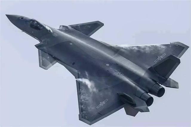 殲-20與F-22空中霸主之爭，性能對比與未來展望，殲-20與F-22空中霸主之爭，性能對比及未來展望