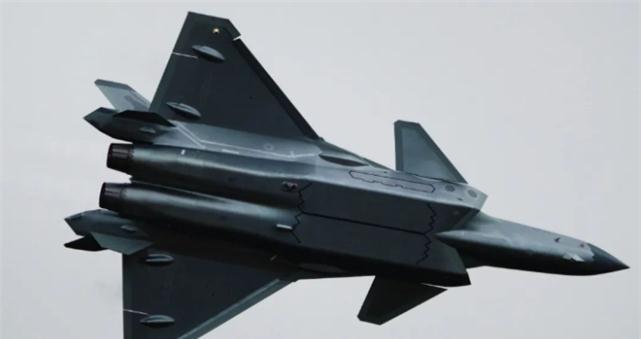 六代機首飛殲-20，中國航空工業(yè)的里程碑事件，中國航空工業(yè)的里程碑，殲-20六代機首飛成功